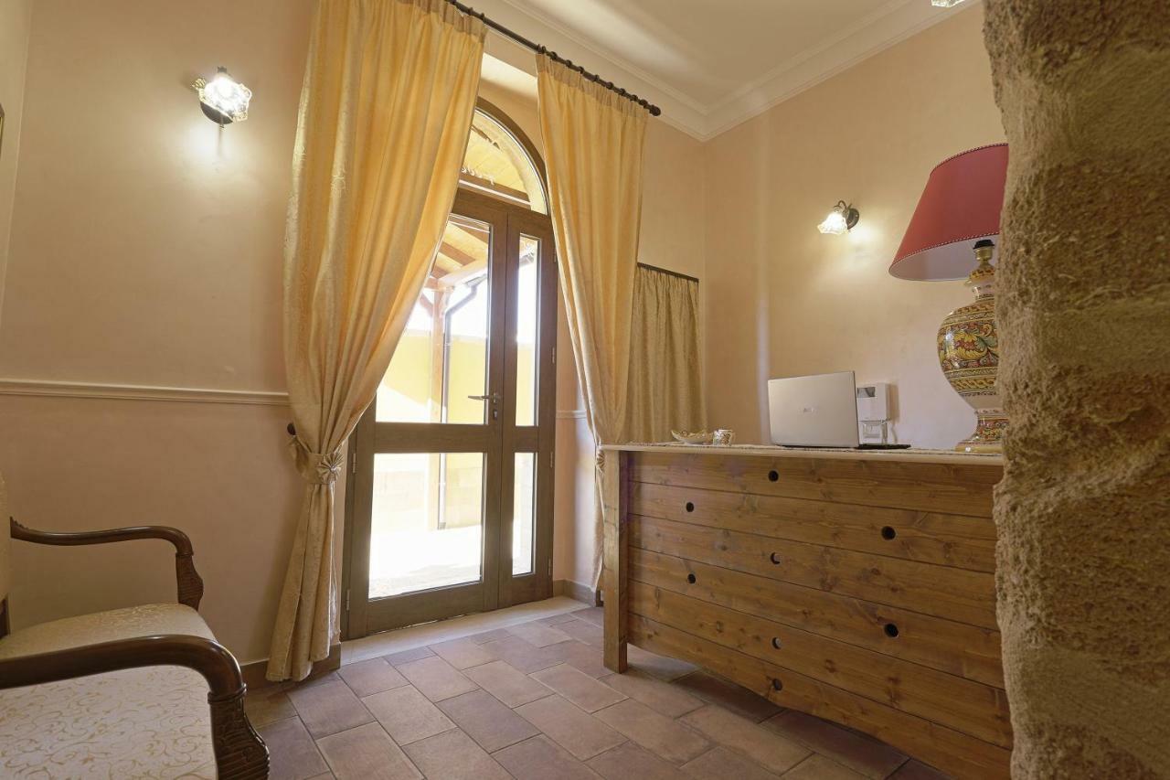 B&B Il Casale Di Federico อากริเจนโต ภายนอก รูปภาพ